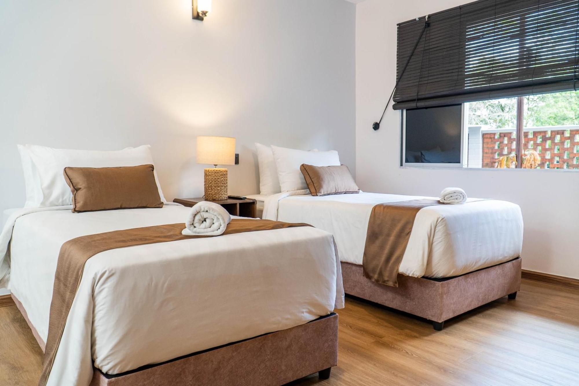 Mulyo Hotel 포트딕슨 외부 사진